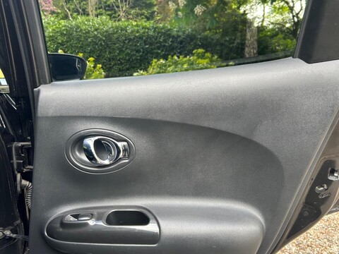 Nissan Juke 1.6 Tekna XTRON Euro 6 5dr 31
