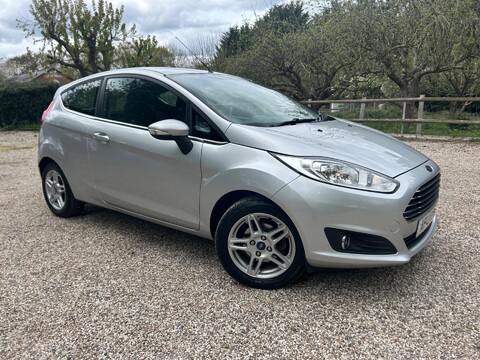 Ford Fiesta 1.0T EcoBoost Zetec Euro 5 (s/s) 3dr 1