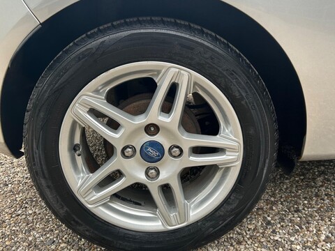 Ford Fiesta 1.0T EcoBoost Zetec Euro 5 (s/s) 3dr 26