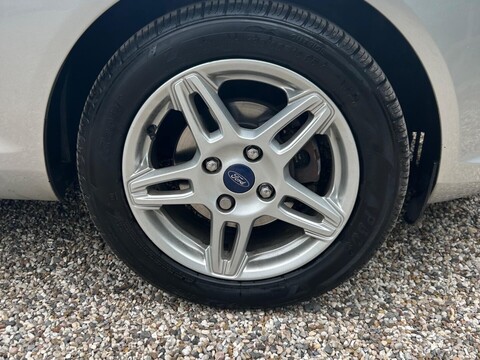 Ford Fiesta 1.0T EcoBoost Zetec Euro 5 (s/s) 3dr 27