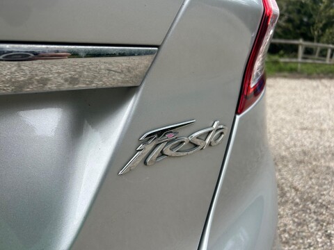 Ford Fiesta 1.0T EcoBoost Zetec Euro 5 (s/s) 3dr 51