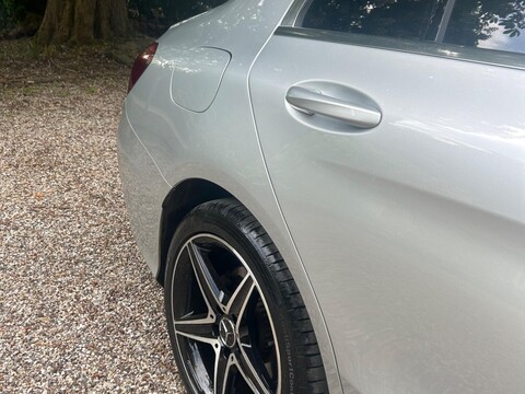 Mercedes-Benz C Class 2.0 C200 AMG Line 7G-Tronic+ Euro 6 (s/s) 4dr 40