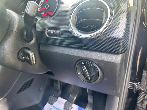 Volkswagen Up 1.0 Move up! Euro 6 (s/s) 5dr 25
