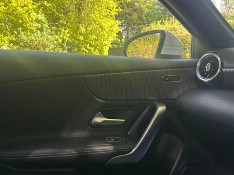 Mercedes-Benz A Class 1.3 A200 Sport (Executive) Euro 6 (s/s) 4dr 64