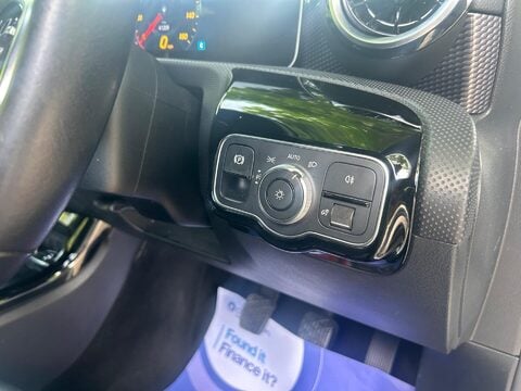 Mercedes-Benz A Class 1.3 A200 Sport (Executive) Euro 6 (s/s) 4dr 27