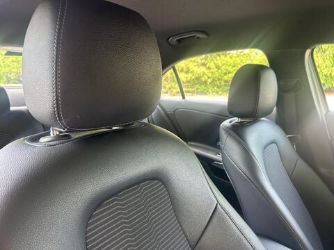 Mercedes-Benz A Class 1.3 A200 Sport (Executive) Euro 6 (s/s) 4dr 61