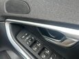 Volvo V40 2.0 T2 R-Design Nav Plus Euro 6 (s/s) 5dr 30