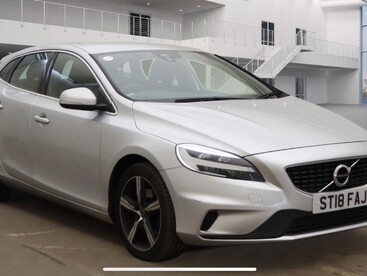 Volvo V40 2.0 T2 R-Design Nav Plus Euro 6 (s/s) 5dr