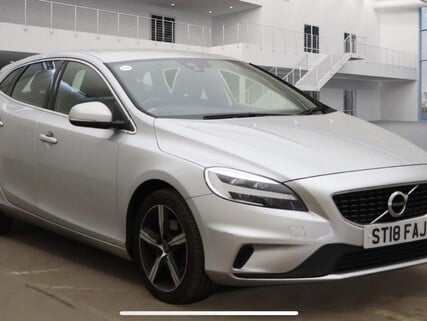Volvo V40 2.0 T2 R-Design Nav Plus Euro 6 (s/s) 5dr