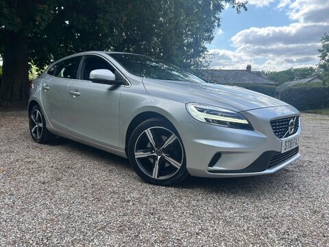 Volvo V40 2.0 T2 R-Design Nav Plus Euro 6 (s/s) 5dr 2