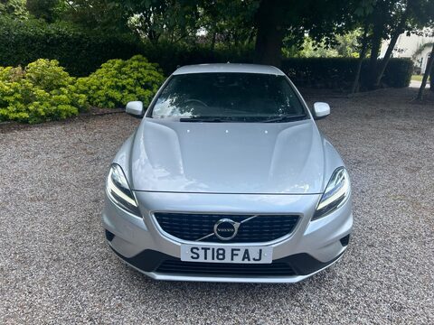 Volvo V40 2.0 T2 R-Design Nav Plus Euro 6 (s/s) 5dr 3
