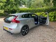 Volvo V40 2.0 T2 R-Design Nav Plus Euro 6 (s/s) 5dr 12