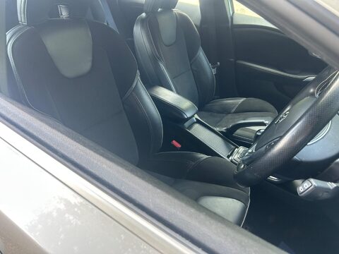 Volvo V40 2.0 T2 R-Design Nav Plus Euro 6 (s/s) 5dr 16