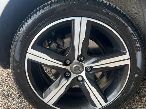 Volvo V40 2.0 T2 R-Design Nav Plus Euro 6 (s/s) 5dr 35