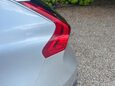 Volvo V40 2.0 T2 R-Design Nav Plus Euro 6 (s/s) 5dr 43