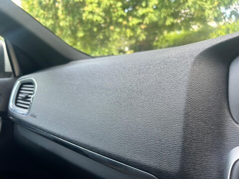 Volvo V40 2.0 T2 R-Design Nav Plus Euro 6 (s/s) 5dr 50