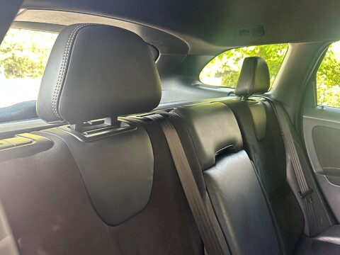 Volvo XC60 2.0 D4 R-Design Nav Euro 6 (s/s) 5dr 25