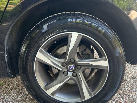 Volvo XC60 2.0 D4 R-Design Nav Euro 6 (s/s) 5dr 37