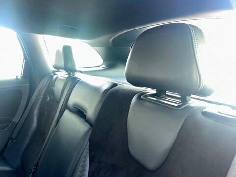 Volvo XC60 2.0 D4 R-Design Nav Euro 6 (s/s) 5dr 21