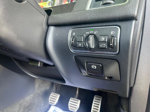 Volvo XC60 2.0 D4 R-Design Nav Euro 6 (s/s) 5dr 29