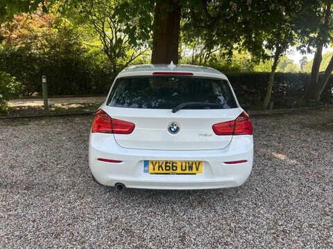 BMW 1 Series 2.0 118d SE Auto Euro 6 (s/s) 3dr 8