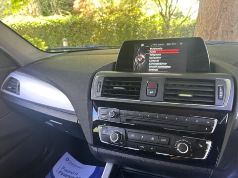 BMW 1 Series 2.0 118d SE Auto Euro 6 (s/s) 3dr 39