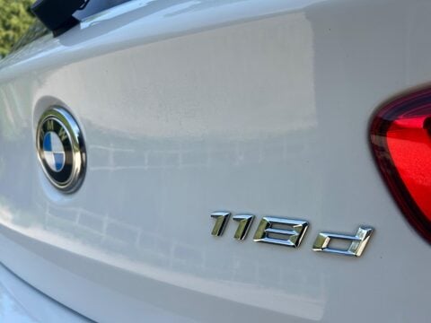 BMW 1 Series 2.0 118d SE Auto Euro 6 (s/s) 3dr 64
