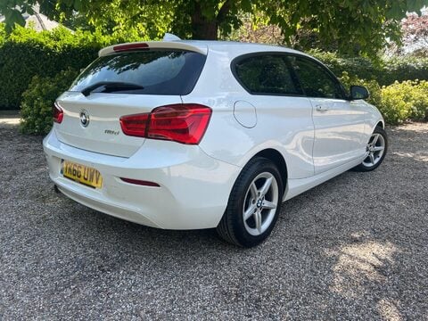 BMW 1 Series 2.0 118d SE Auto Euro 6 (s/s) 3dr 10