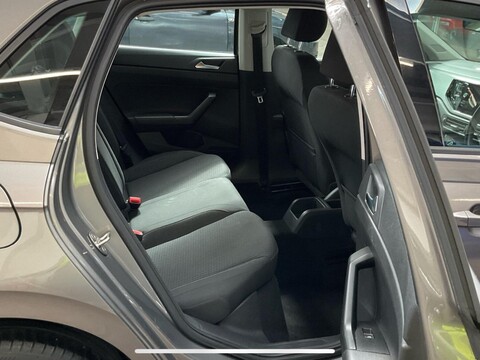 Volkswagen Polo 1.0 EVO SE Euro 6 (s/s) 5dr 8