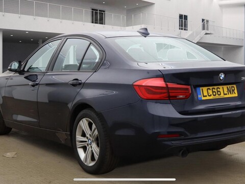 BMW 3 Series 1.5 318i Sport Euro 6 (s/s) 4dr 3