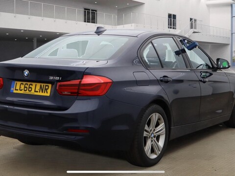 BMW 3 Series 1.5 318i Sport Euro 6 (s/s) 4dr 6