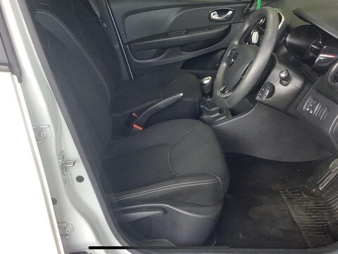 Renault Clio 1.2 16V Play Euro 6 5dr 6
