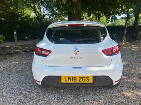 Renault Clio 1.2 16V Play Euro 6 5dr 9