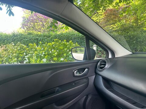 Renault Clio 1.2 16V Play Euro 6 5dr 17