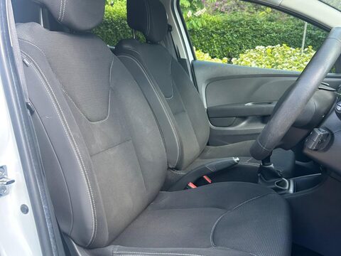Renault Clio 1.2 16V Play Euro 6 5dr 19