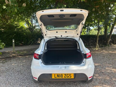 Renault Clio 1.2 16V Play Euro 6 5dr 33