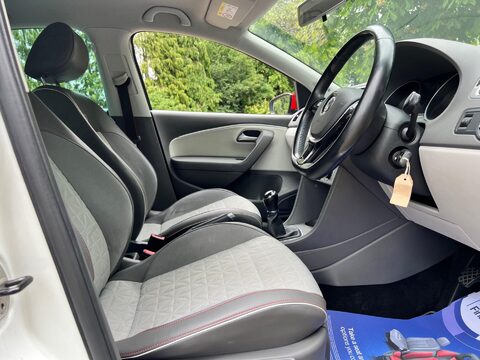 Volkswagen Polo 1.2 TSI BlueMotion Tech beats Euro 6 (s/s) 5dr 14