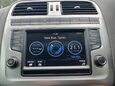 Volkswagen Polo 1.2 TSI BlueMotion Tech beats Euro 6 (s/s) 5dr 27