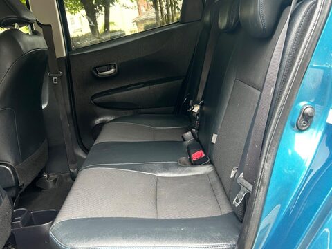 Toyota Yaris 1.5 VVT-h T Spirit CVT Euro 5 5dr 19