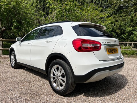 Mercedes-Benz GLA 1.6 GLA200 SE (Executive) 7G-DCT Euro 6 (s/s) 5dr 2