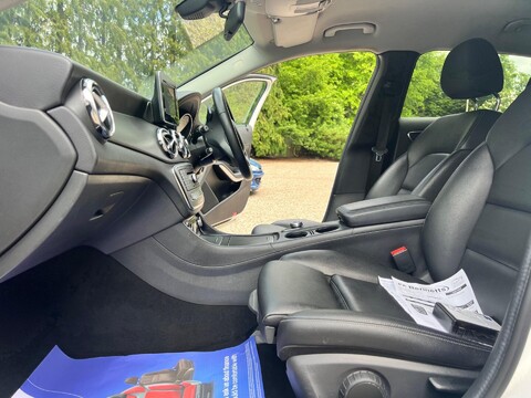 Mercedes-Benz GLA 1.6 GLA200 SE (Executive) 7G-DCT Euro 6 (s/s) 5dr 35