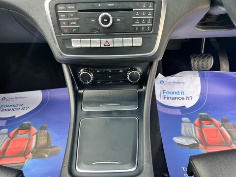 Mercedes-Benz GLA 1.6 GLA200 SE (Executive) 7G-DCT Euro 6 (s/s) 5dr 43