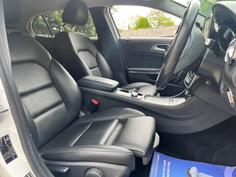 Mercedes-Benz GLA 1.6 GLA200 SE (Executive) 7G-DCT Euro 6 (s/s) 5dr 44