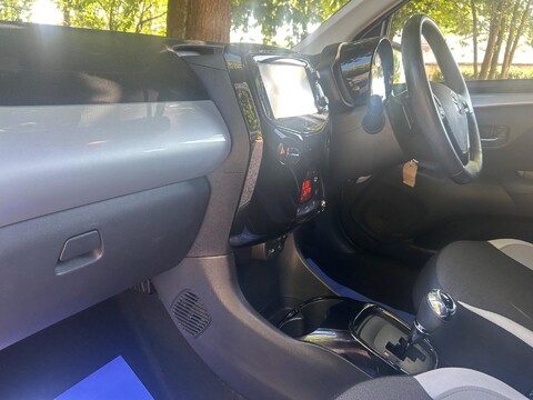 Toyota Aygo 1.0 VVT-i x-style x-shift Euro 6 5dr 12