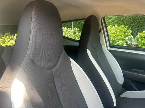 Toyota Aygo 1.0 VVT-i x-style x-shift Euro 6 5dr 13