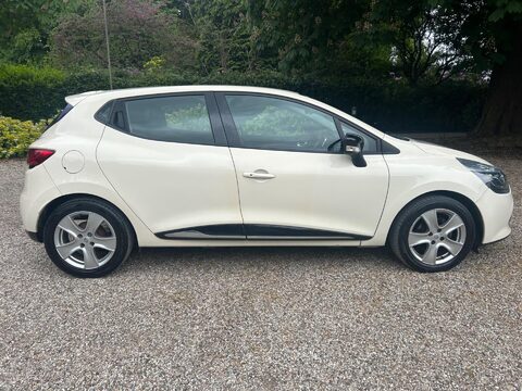 Renault Clio 0.9 TCe Dynamique Nav Euro 6 (s/s) 5dr 10