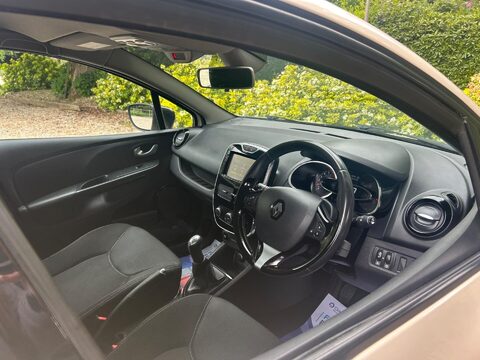 Renault Clio 0.9 TCe Dynamique Nav Euro 6 (s/s) 5dr 15