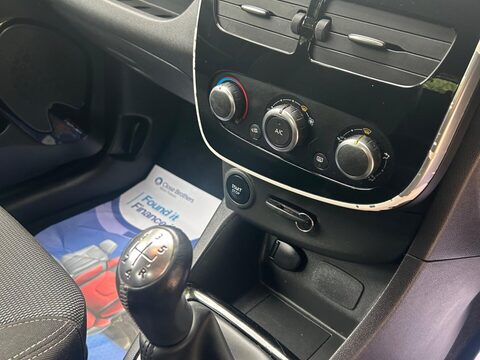 Renault Clio 0.9 TCe Dynamique Nav Euro 6 (s/s) 5dr 17