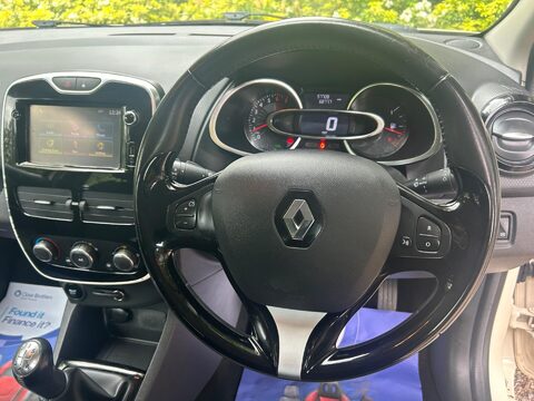 Renault Clio 0.9 TCe Dynamique Nav Euro 6 (s/s) 5dr 40