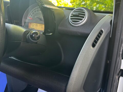 Smart Fortwo Coupe 0.8 CDI Passion SoftTouch Euro 5 2dr 43